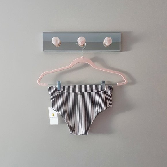 NWT Body Glove burgundy high waist bikini bottom - Picture 7 of 7